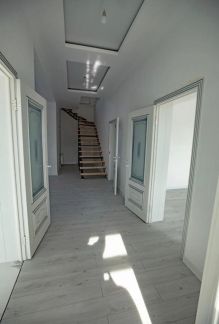 Дом 180м кв. на участке 6 сот.  Армавир