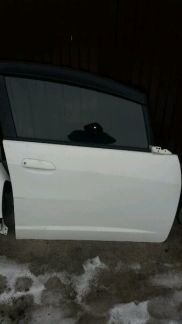 Передняя правая дверь Honda Fit 2009 г  - купить на сайте объявлений Армавир онлайн