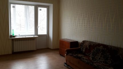 Сдам 3х-комнатную квартиру, 56 м кв., 3/3 эт.  Армавир