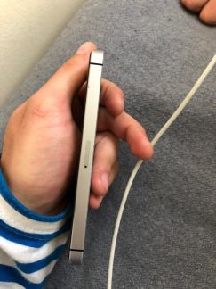 iPhone Se  - купить на сайте объявлений Армавир онлайн