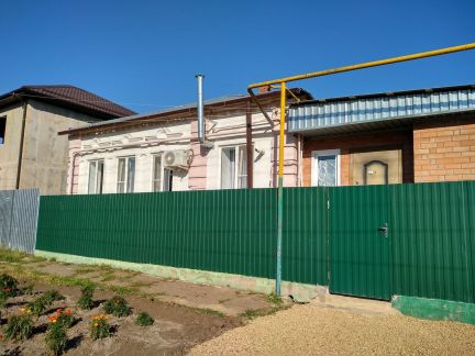 Продаю 2х комнатную квартиру, 40 м кв., 1/1 эт.  - купить на сайте объявлений Армавир онлайн