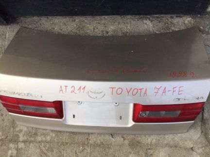 Крышка багажника Toyota Corolla Premio 1998 г  - купить на сайте объявлений Армавир онлайн