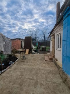 Дом 68 м кв. на участке 7.5 сот.  Армавир