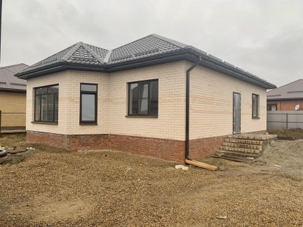 Дом 100 м кв. на участке 5 сот.  - купить на сайте объявлений Армавир онлайн
