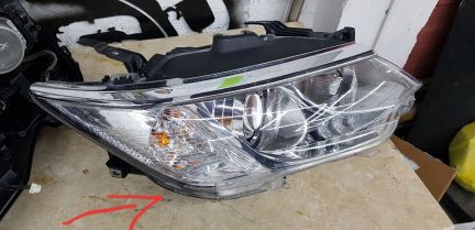 Фара правая Toyota Camry 55 галоген ориг целая  - купить на сайте объявлений Армавир онлайн