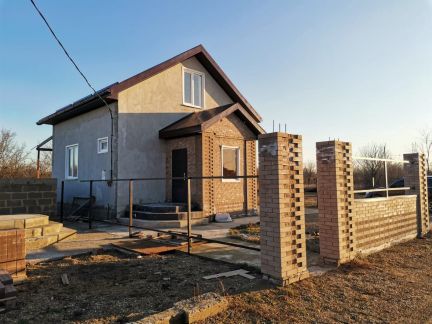 Дом 90 м? на участке 2.5 сот.  Армавир