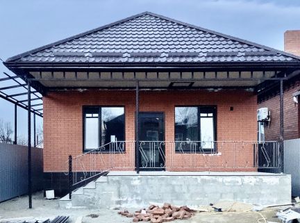 Дом 107 м? на участке 5 сот.  Армавир