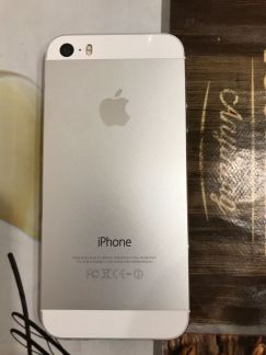 Телефон iPhone 5s  Армавир