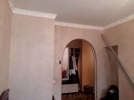 Продам 3х-комнатную квартиру, 65 м кв., 1/2 эт.  Армавир