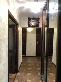 Продам 3х-комнатную квартиру, 68 м кв., 4/9 эт.  Армавир