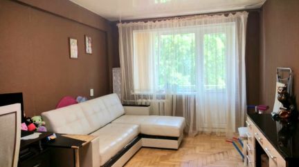 Продам 3х-комнатную квартиру, 70 м кв., 4/5 эт.  Армавир
