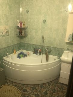 Продаю 2х комнатную квартиру, 74 м кв., 1/3 эт.  - купить на сайте объявлений Армавир онлайн