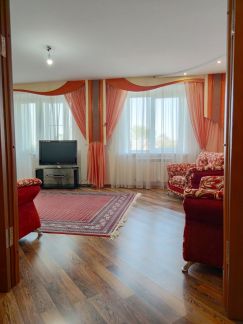 Сдам 3х-комнатную квартиру, 110 м кв., 3/5 эт.  Армавир