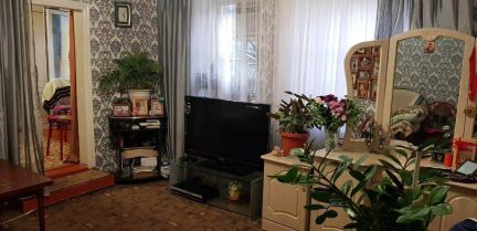 Дом 65 м кв. на участке 4.5 сот.  Армавир