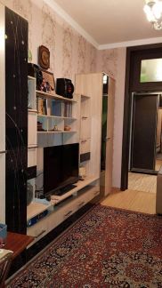 Продаю 2х комнатную квартиру, 63 м кв., 3/3 эт.  Армавир