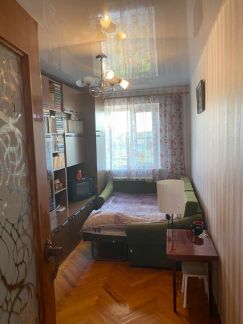 Продам 3х-комнатную квартиру, 56 м кв., 5/5 эт.  Армавир