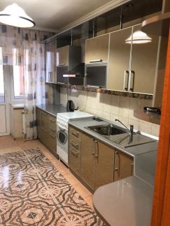 Сдаю 2х комнатную квартиру, 72 м кв., 2/5 эт.  - купить на сайте объявлений Армавир онлайн