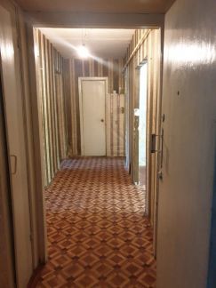 Продам 3х-комнатную квартиру, 66 м кв., 1/5 эт.  Армавир