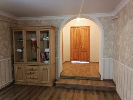 Дом 145 м кв. на участке 3 сот.  Армавир