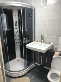 Продам 3х-комнатную квартиру, 54 м кв., 5/5 эт.  Армавир