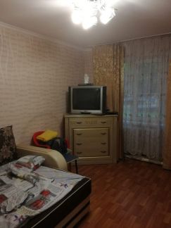 Продаю 2х комнатную квартиру, 37 м кв., 1/2 эт.  Армавир